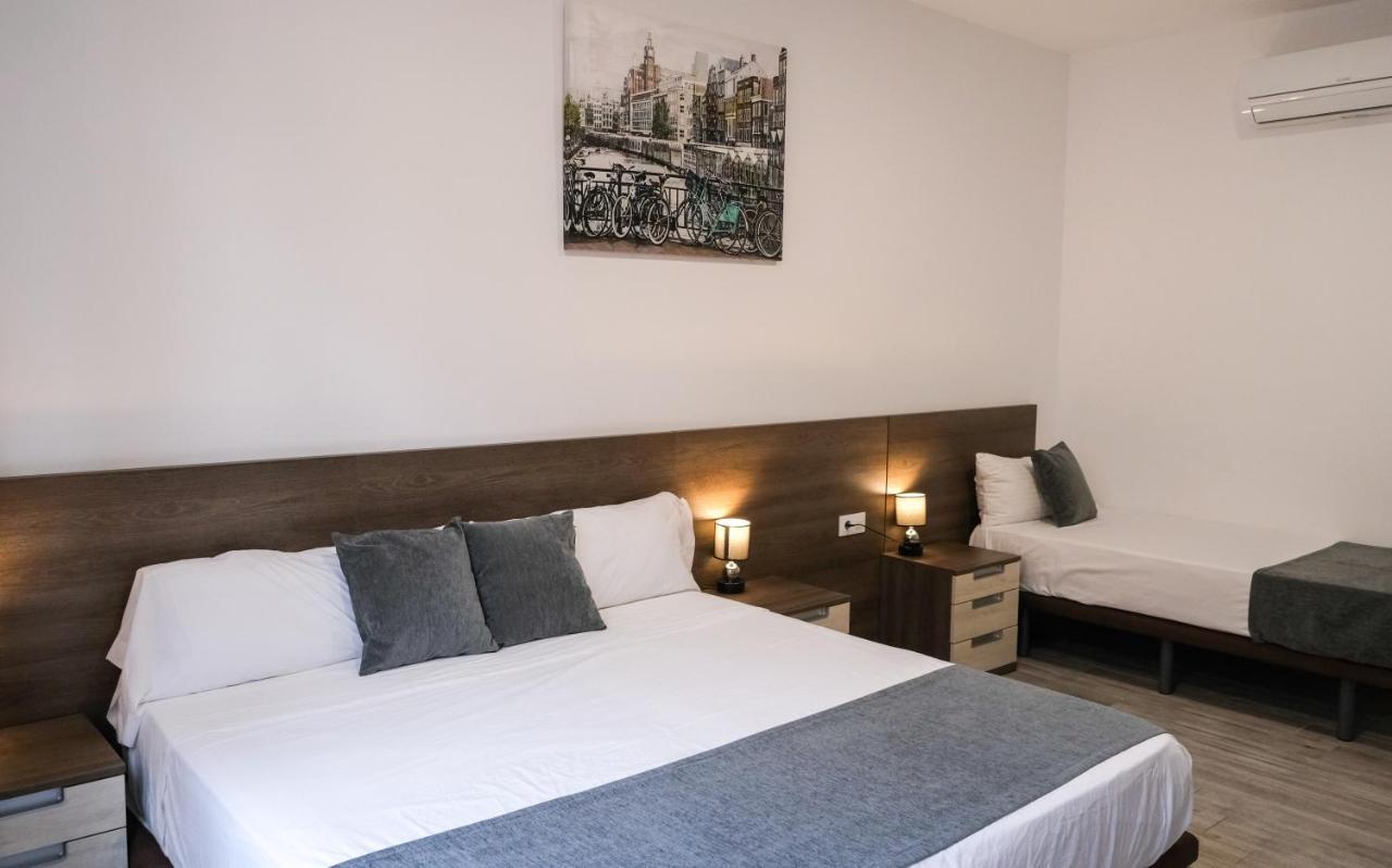 Hostal Tartessos Valencia Buitenkant foto