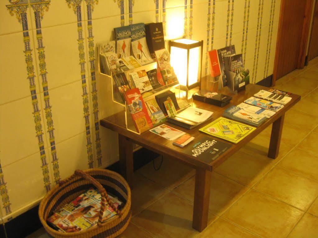 Hostal Tartessos Valencia Buitenkant foto