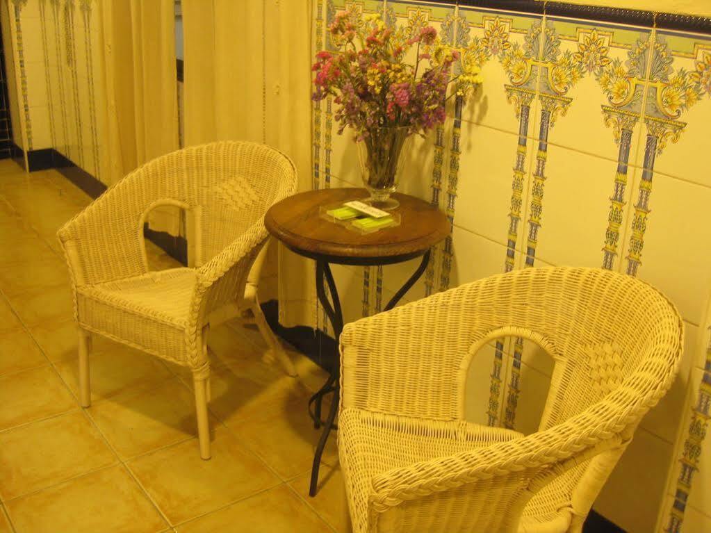 Hostal Tartessos Valencia Buitenkant foto
